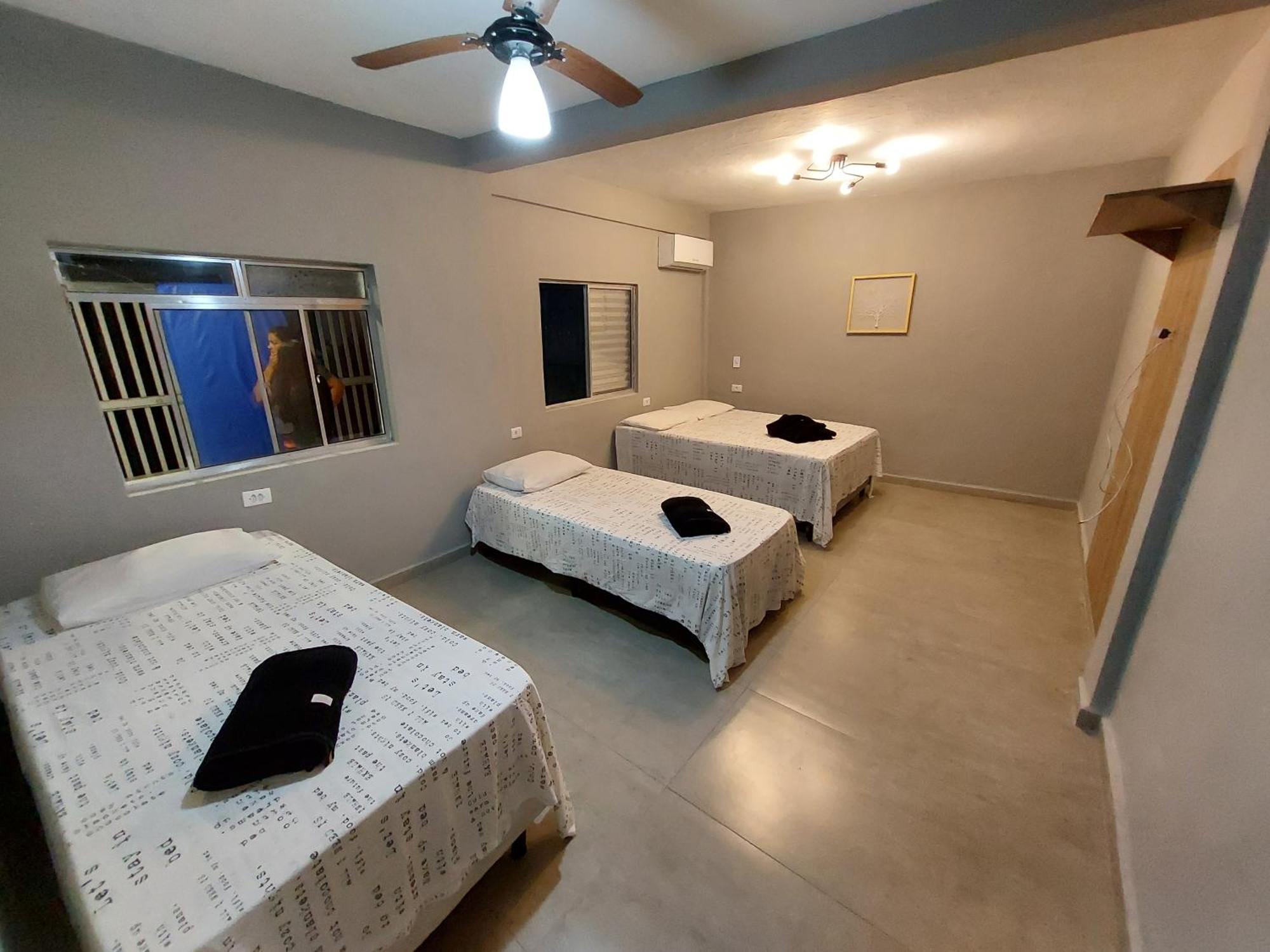 Pousada Praia Cia, Piscina, Centro, Estacionamento, Wifi, Saida Ate As 16H Bertioga Room photo